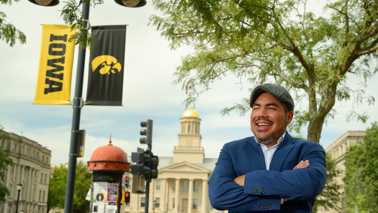 photo of Jorge Guerra with Old Capitol in background